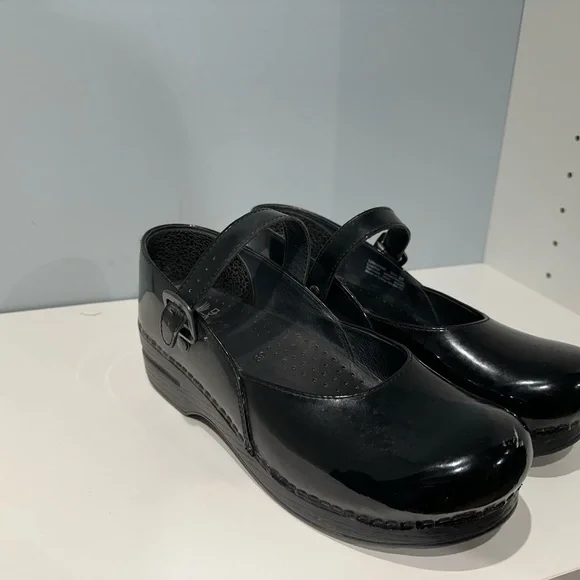 Birkenstock Black Mules & Clogs - Picture 2 of 7